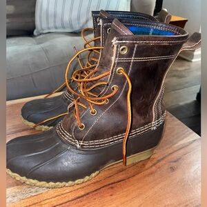 Women's LL Bean Boots, 8" Flannel-Lined Insulated Size 6